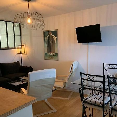 Trouville-Apt Renove-Balcon Magnifique Vue Mer Exterior photo