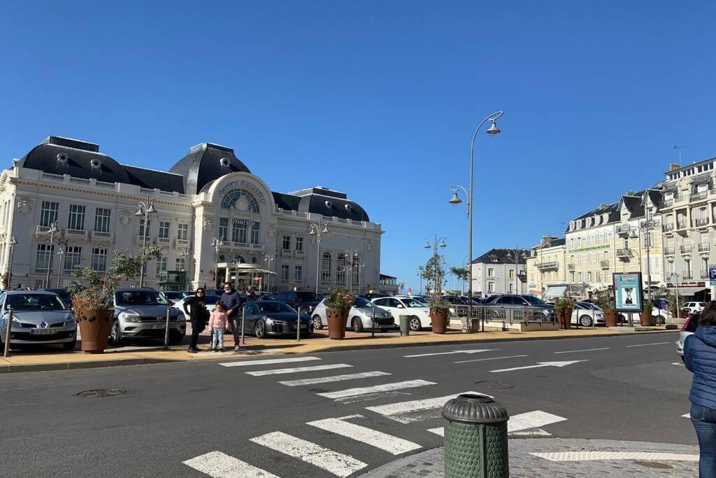 Trouville-Apt Renove-Balcon Magnifique Vue Mer Exterior photo